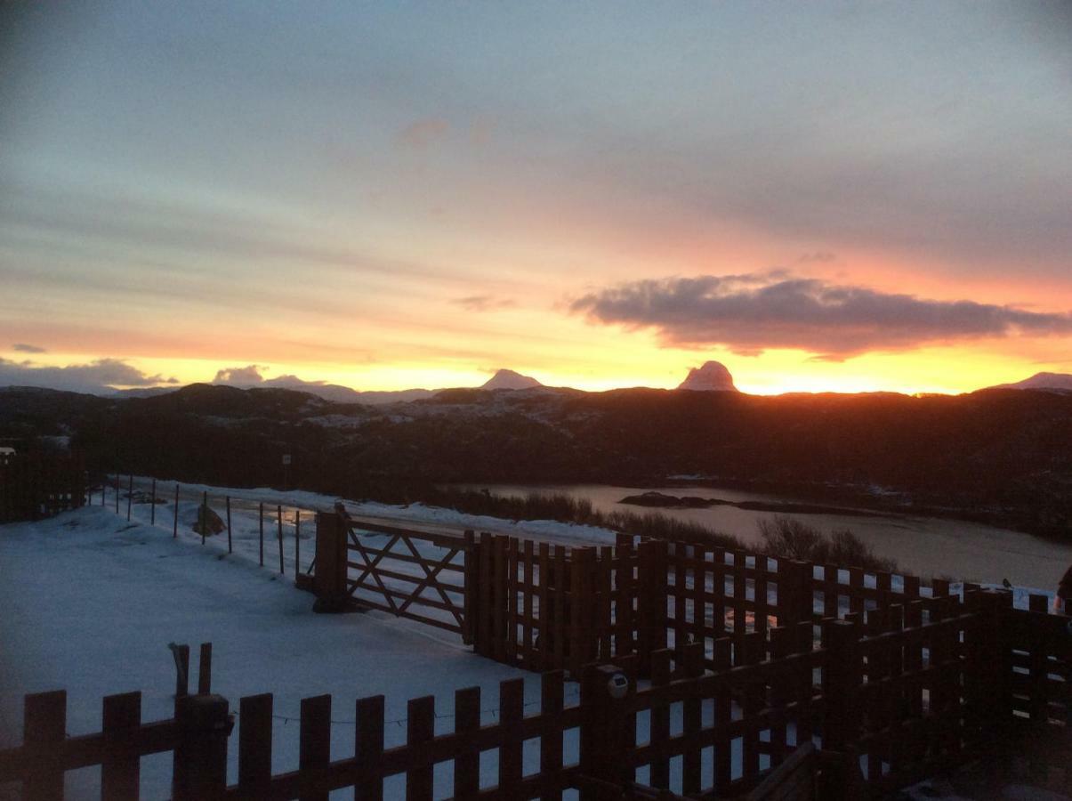 Apartamento Achmelvich View Self Catering Lochinver Exterior foto